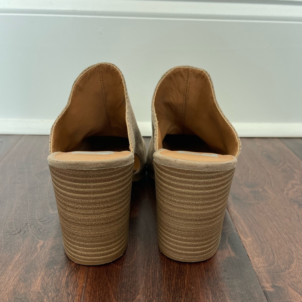 Dolce Vita Tan Mules Heels Slip-On Shoes, Vegan Suede, Chunky Heel DV SOLD! - Picture 5 of 5